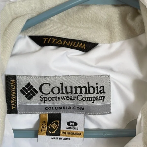 Columbia jacket. - Picture 2 of 4